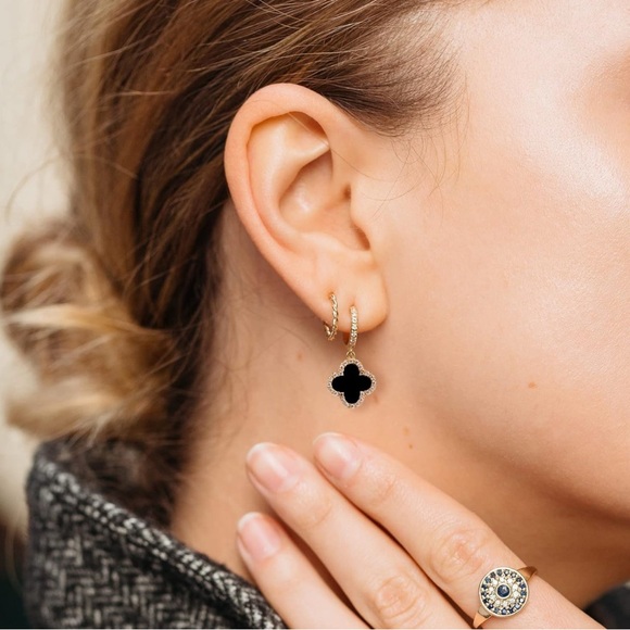 Four Leaf Clover Hoop Earrings💎 - Picture 6 of 12